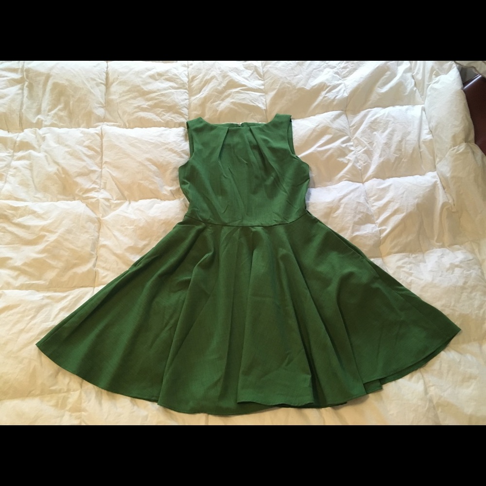 Closet London ModCloth green fit and flare dress